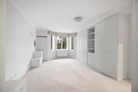 3 bedroom apartment for sale, Eton Avenue, Belsize Park NW3