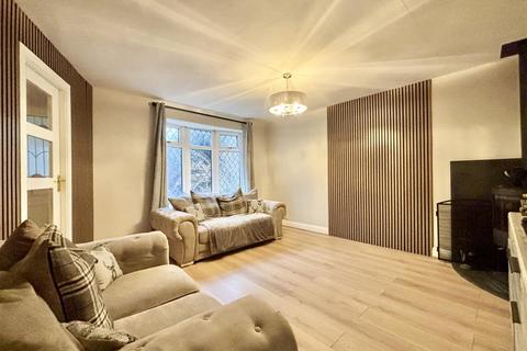 undefined, Sandmoor Close, Bradford BD13