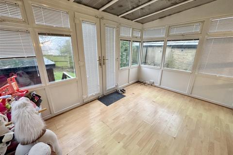 undefined, Sandmoor Close, Bradford BD13