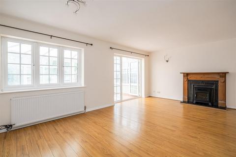 undefined, Warwick Road, Chadwick End, Solihull