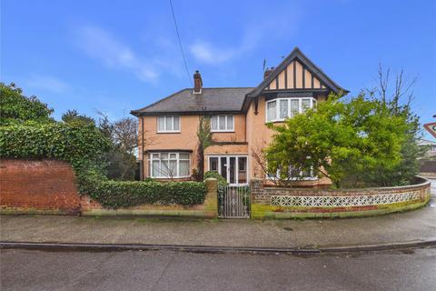 4 bedroom detached house for sale, Princes Road, Felixstowe, Suffolk, IP11