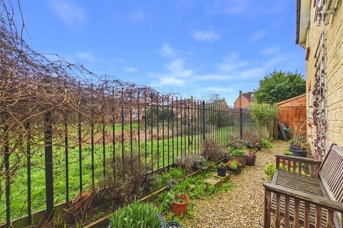 undefined, Swangrove Gardens, Tuffley, Gloucester, Gloucestershire, GL4