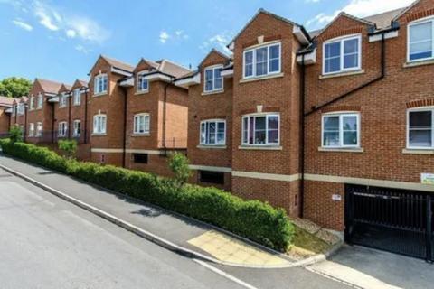 undefined, Bells Hill Green, Slough, SL2