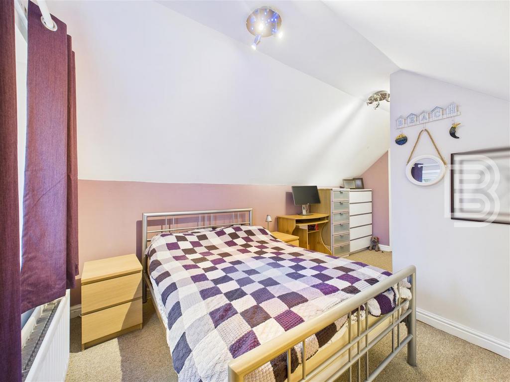 Bedroom 2 (1).jpg