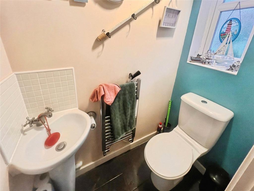 Cloakroom Wc