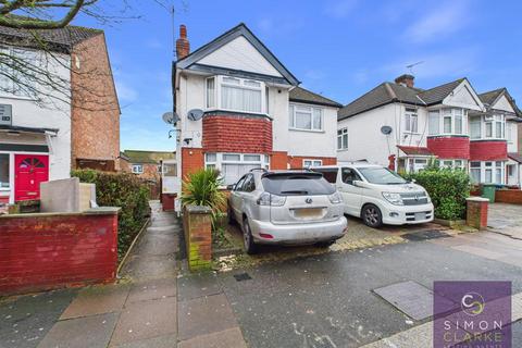 undefined, Montrose Road, Harrow, HA3 - OWN PRIVATE GARDEN