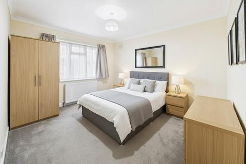 2 bedroom maisonette to rent, Montrose Road, Harrow, HA3 - OWN PRIVATE GARDEN