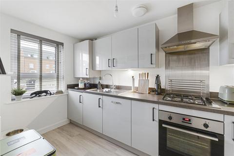3 bedroom semi-detached house for sale, Hawking Close, Aylesford ME20