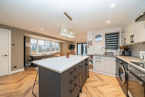 2 bedroom semi-detached house for sale, Magnolia Avenue, Abbots Langley, Hertfordshire, WD5 0SW