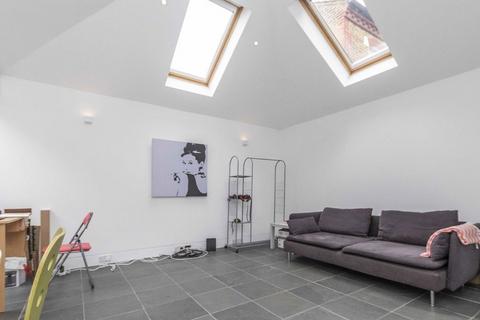 1 bedroom flat to rent, Quicks Road, London SW19