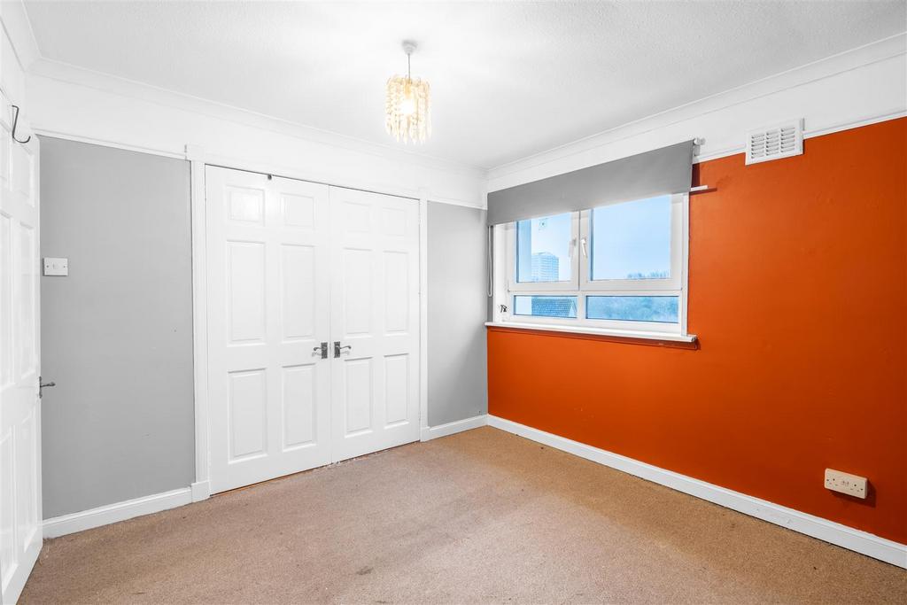 Mainbedroom-1.jpg
