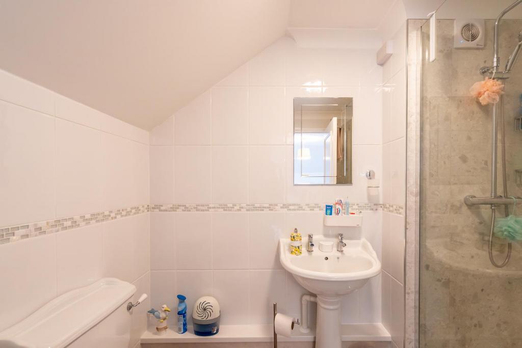 Ensuite.jpg