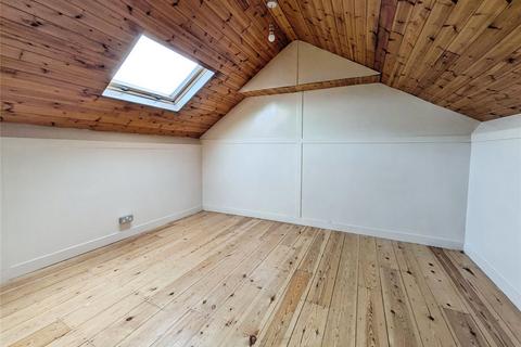 4 bedroom terraced house for sale, Invicta Road, Kent ME12