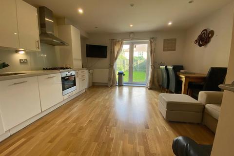 undefined, Beavers Lane, Hounslow, TW4