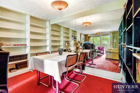 2 bedroom apartment for sale, Edith Terrace, London