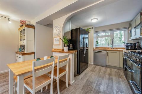 undefined, Pilgrims Way, Andover