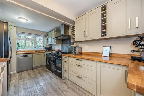 undefined, Pilgrims Way, Andover