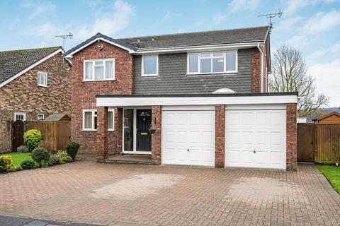 4 bedroom detached house for sale, Cranford Drive, Holybourne, Alton, Hampshire