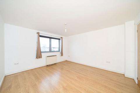 2 bedroom flat for sale, Balham High Road, London SW17
