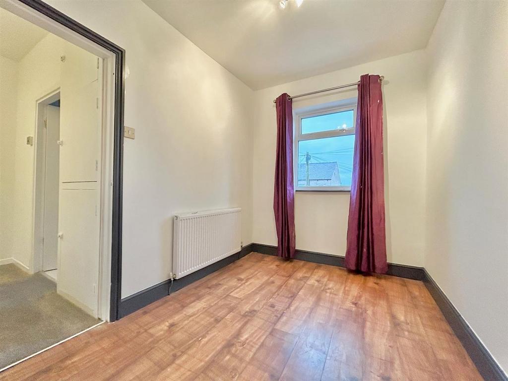 Bedroom 2.jpg