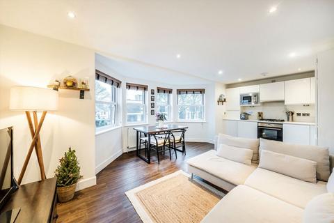 3 bedroom flat for sale, Pathfield Road, London SW16