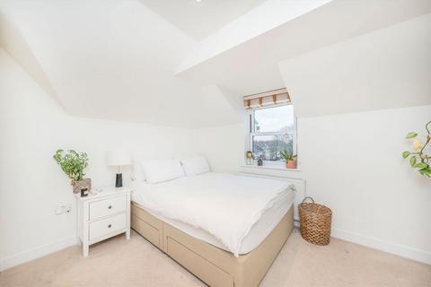 3 bedroom flat for sale, Pathfield Road, London SW16