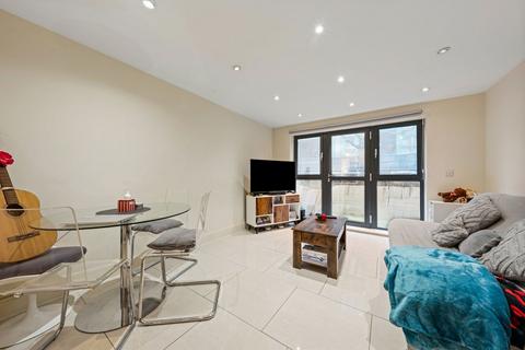 1 bedroom flat to rent, Spa Road, London SE16