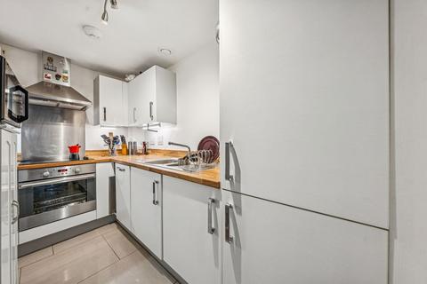1 bedroom flat to rent, Spa Road, London SE16