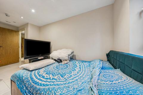 1 bedroom flat to rent, Spa Road, London SE16