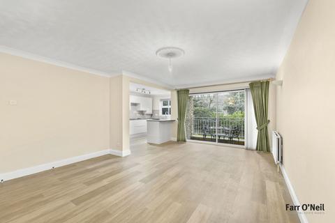 undefined, High Road, Buckhurst Hill, IG9