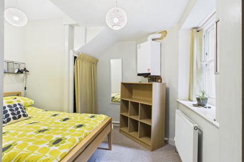 2 bedroom flat for sale, Upper Rock Gardens, Brighton