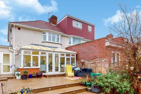 3 bedroom semi-detached house for sale, Harrow, Greater London HA2