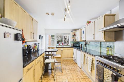 4 bedroom house to rent, Oxford Road, Gloucester GL1