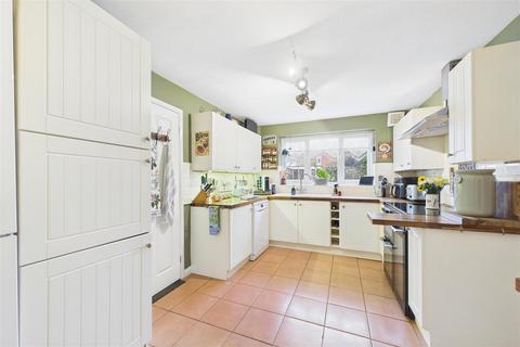 undefined, Chestnut Way, Tuxford, Newark