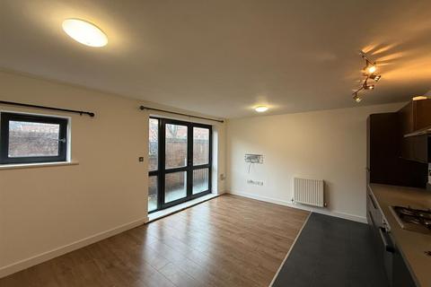 1 bedroom flat to rent, Parham Drive, Ilford