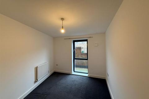 1 bedroom flat to rent, Parham Drive, Ilford