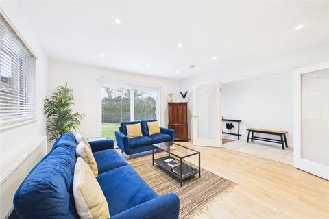 undefined, Park Road, Farnborough, Hampshire, GU14