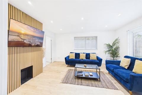 undefined, Park Road, Farnborough, Hampshire, GU14