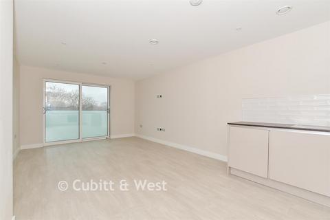1 bedroom apartment for sale, Station Road, Horsham, West Sussex