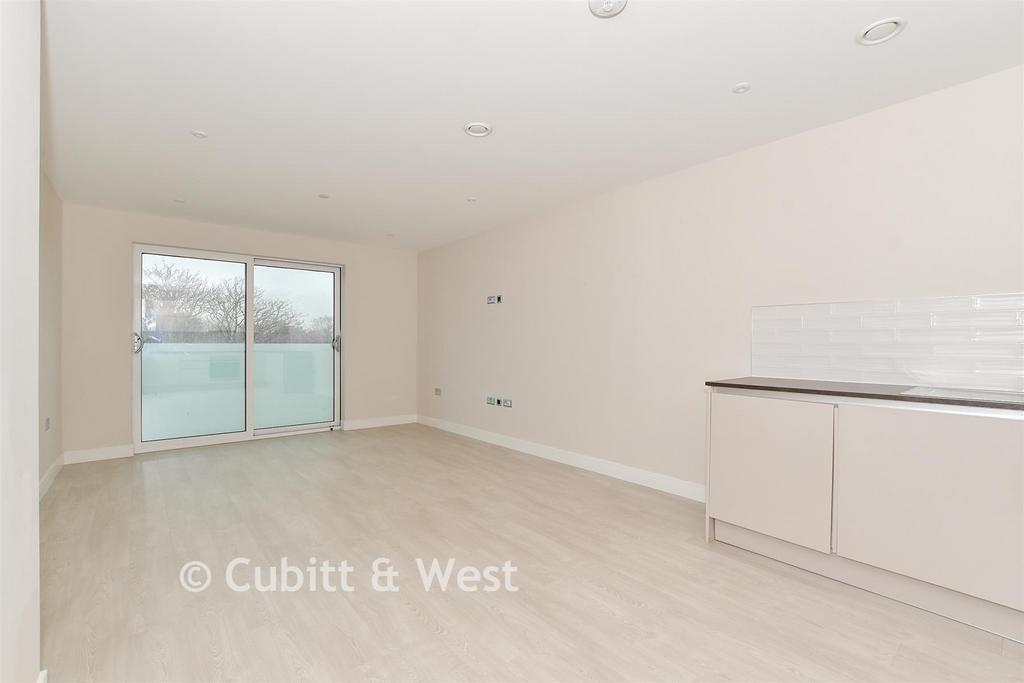 Lounge/Kitchen