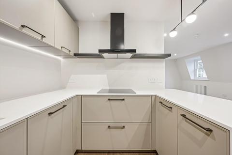 2 bedroom flat to rent, Grosvenor Crescent Mews, London SW1X