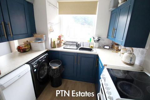 3 bedroom end of terrace house for sale, Blackhorse Lane, Brierley Hill