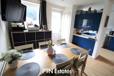 3 bedroom end of terrace house for sale, Blackhorse Lane, Brierley Hill