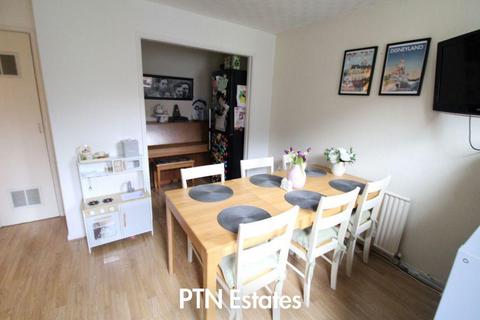 3 bedroom end of terrace house for sale, Blackhorse Lane, Brierley Hill