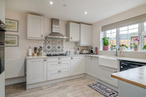 3 bedroom semi-detached house for sale, Sir Howel Crescent, Undy, Caldicot