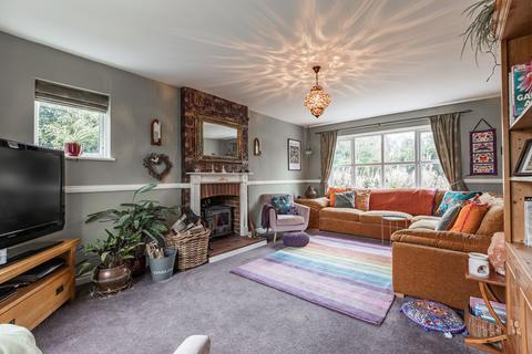 undefined, Attractive Detached Home with Loft Room in Whissonsett