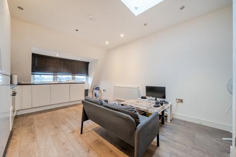 1 bedroom apartment for sale, High Street, Oxfordshire OX28