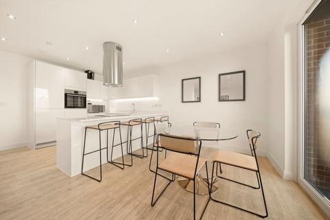 2 bedroom flat to rent, Knatchbull Road, London NW10