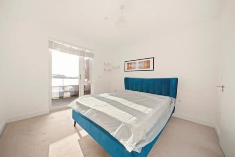 2 bedroom flat to rent, Knatchbull Road, London NW10