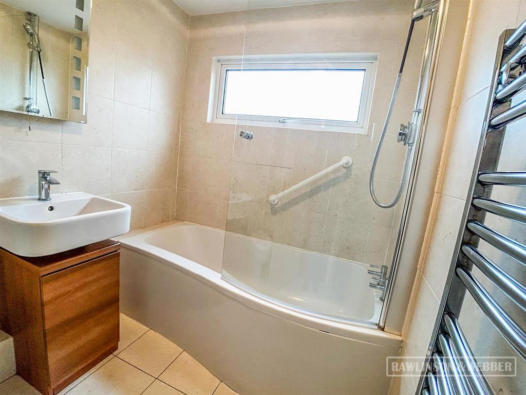 Bathroom .jpg
